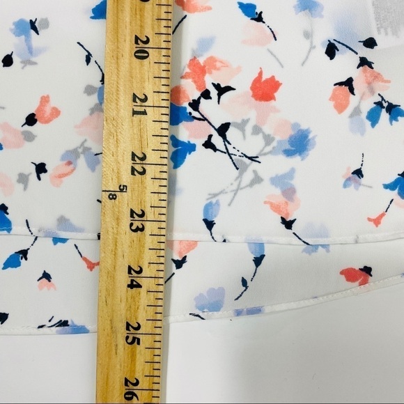 Joie M Erla High/Low Floral Blouse - Picture 7 of 9